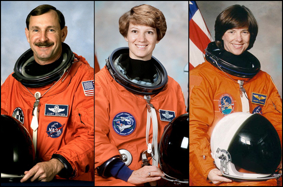 2013 Astronaut Hall of Fame Inductees (L-R) Curtis Brown, Eileen Collins and Bonnie Dunbar